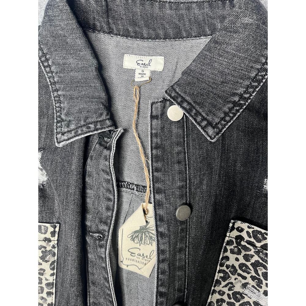 Easel Distressed Leopard Denim Jacket Shacket Button Front Cotton Medium NWT - Picture 4 of 5